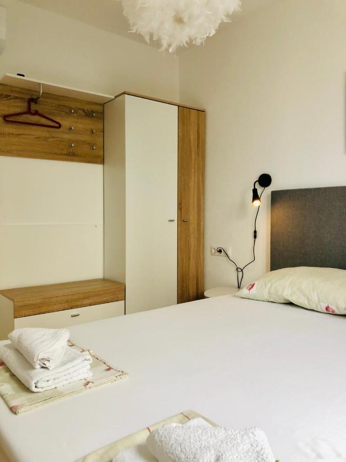 Villa Dani Sea & Pool Apartments Trogir Exterior photo