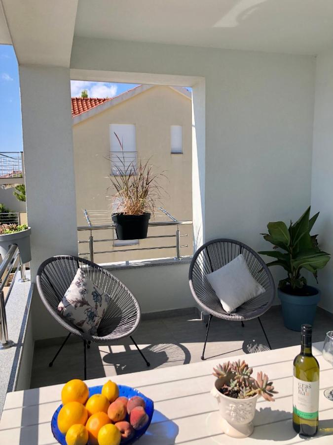 Villa Dani Sea & Pool Apartments Trogir Exterior photo