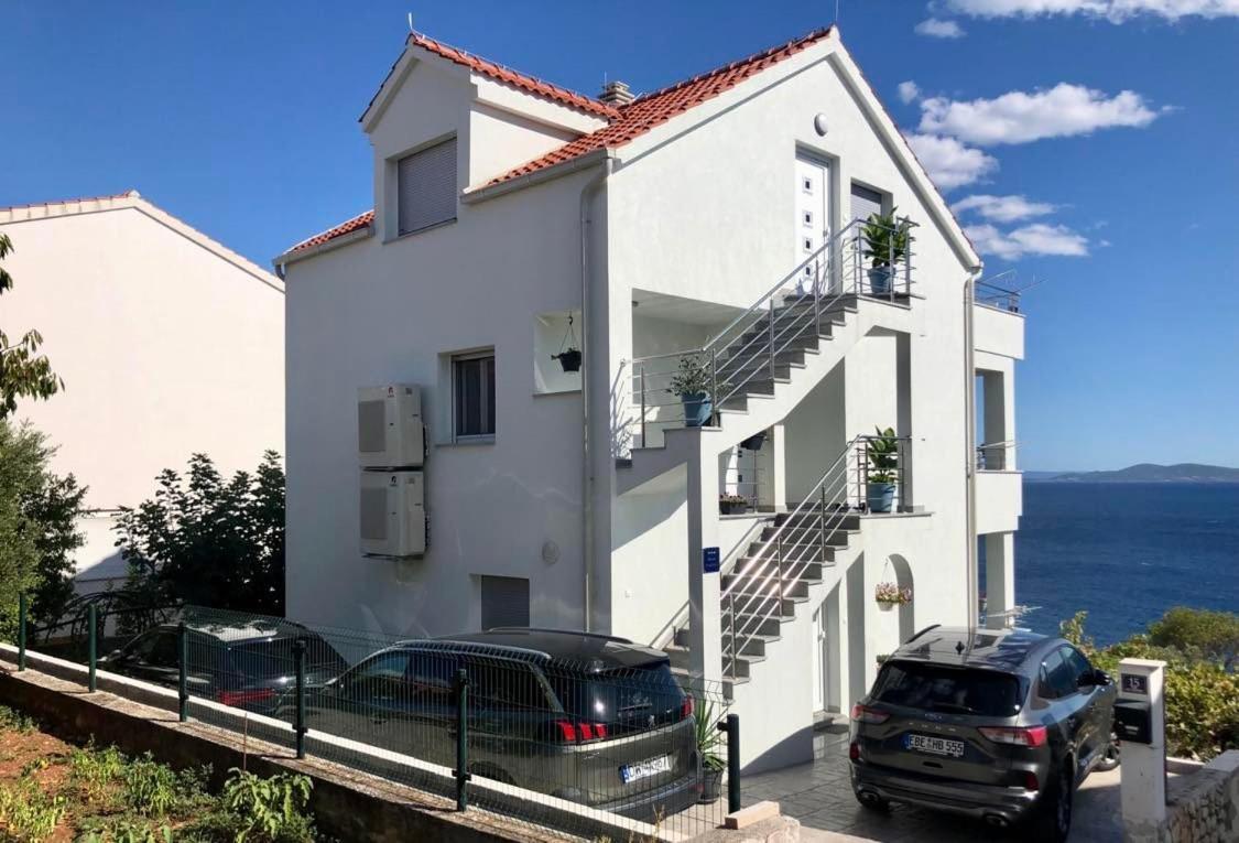 Villa Dani Sea & Pool Apartments Trogir Exterior photo